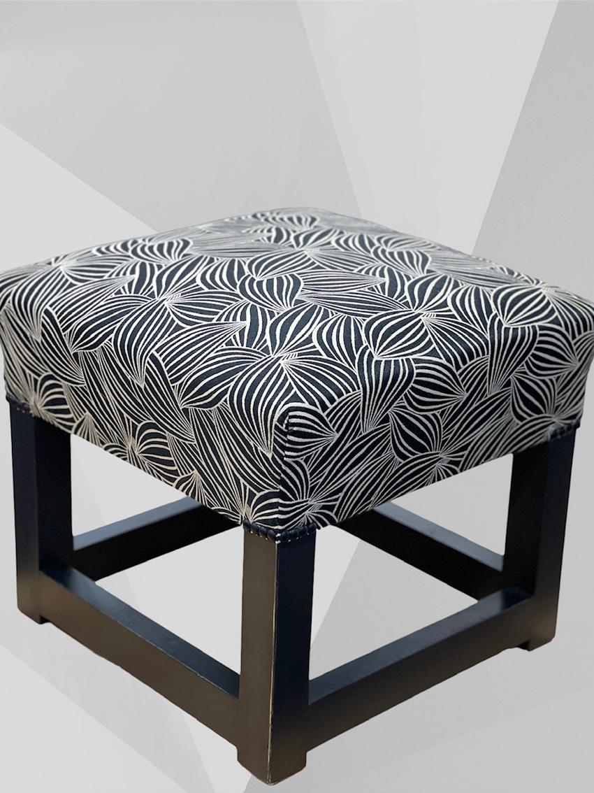 Pouf en garniture traditionnelle (crin)